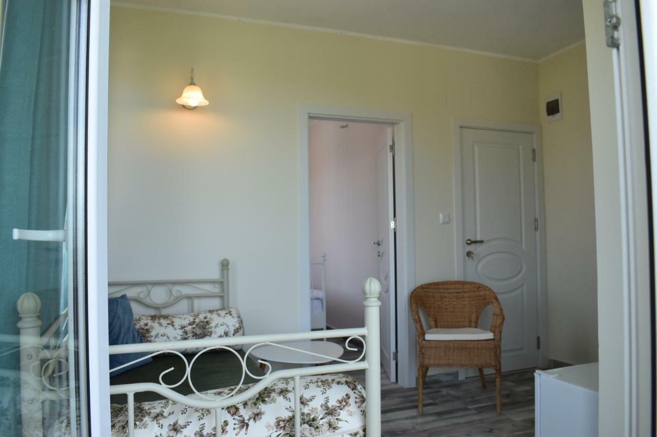 Hotel Синя Луна Lozenets Exterior foto